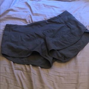 Cute gray green lulu lemon shorts (like new)